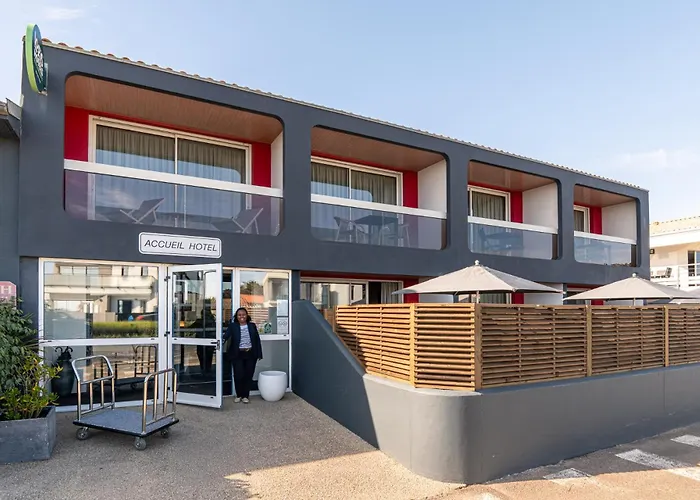 Logis Hotellerie Les Brisants , Restaurant J M Perochon